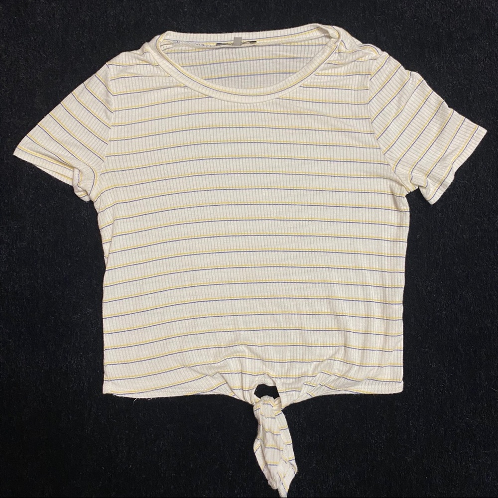 FINAL ❗️cropped and tied striped shirt